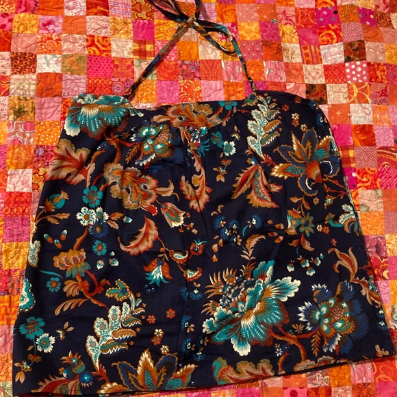 Cute Halter - Picture 3 of 3